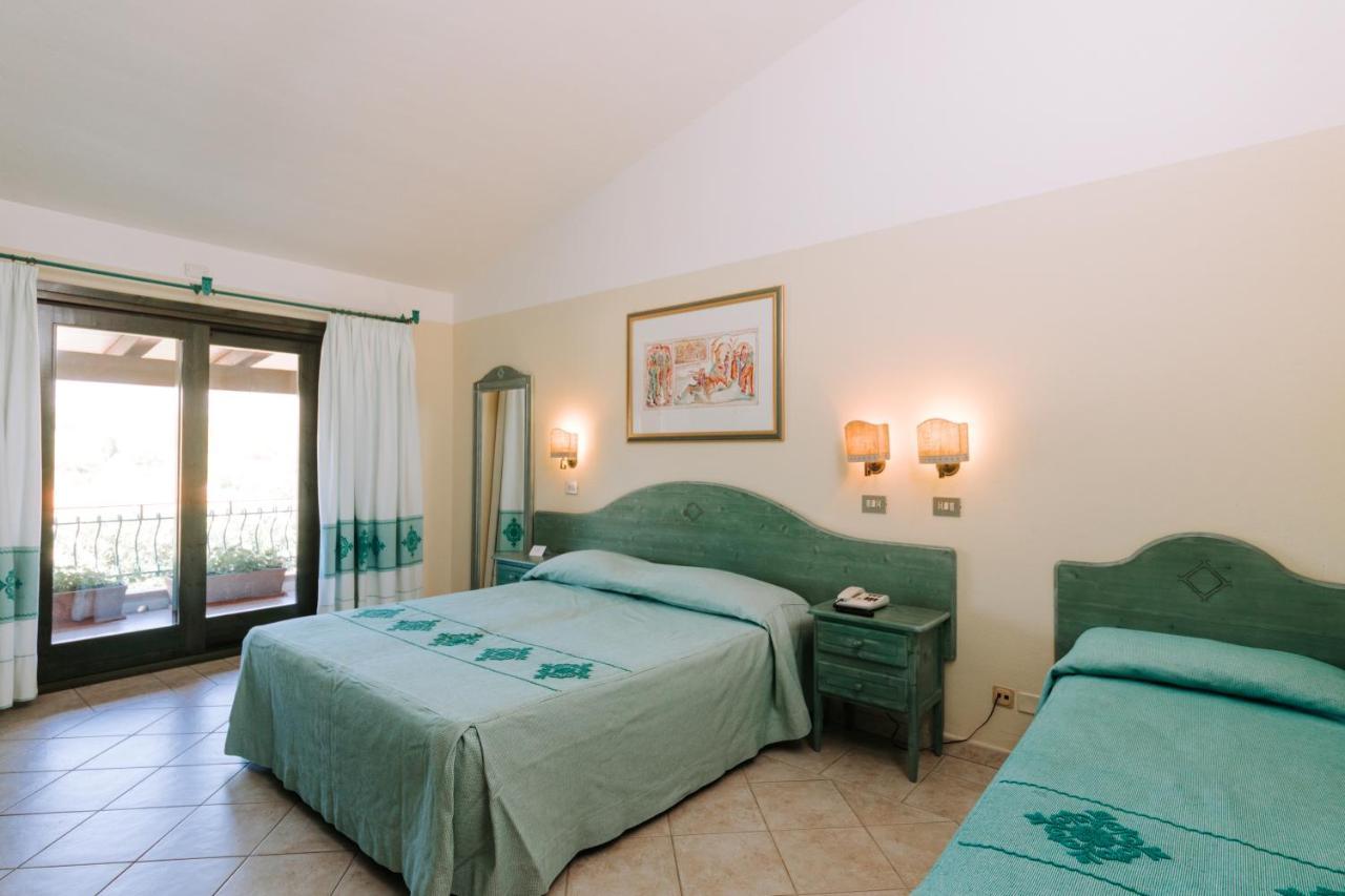 Nicolaus Club Torre Moresca Orosei Buitenkant foto