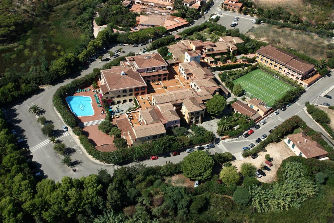 Nicolaus Club Torre Moresca Orosei Buitenkant foto