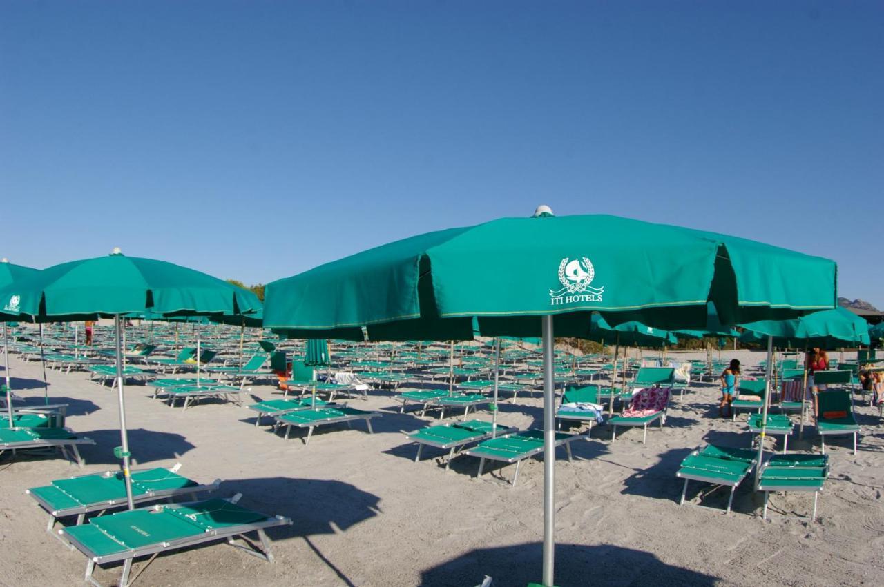 Nicolaus Club Torre Moresca Orosei Buitenkant foto