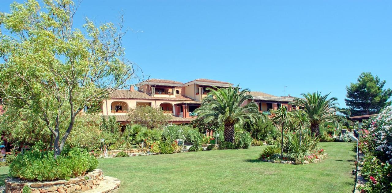 Nicolaus Club Torre Moresca Orosei Buitenkant foto